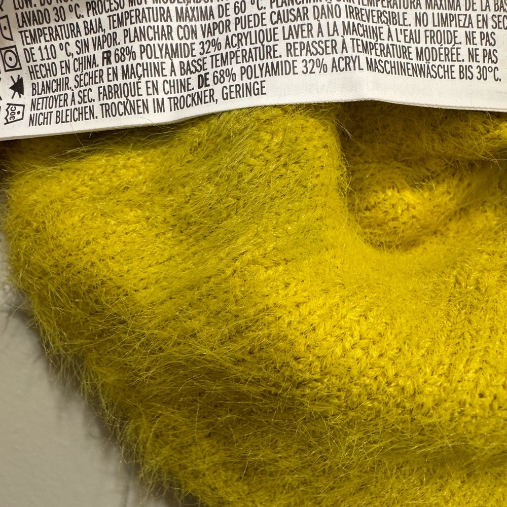 Forever 21 Citron Yellow Knit Sweater Women’s Small NWT Long Sleeve Pullover Top - Picture 7 of 7